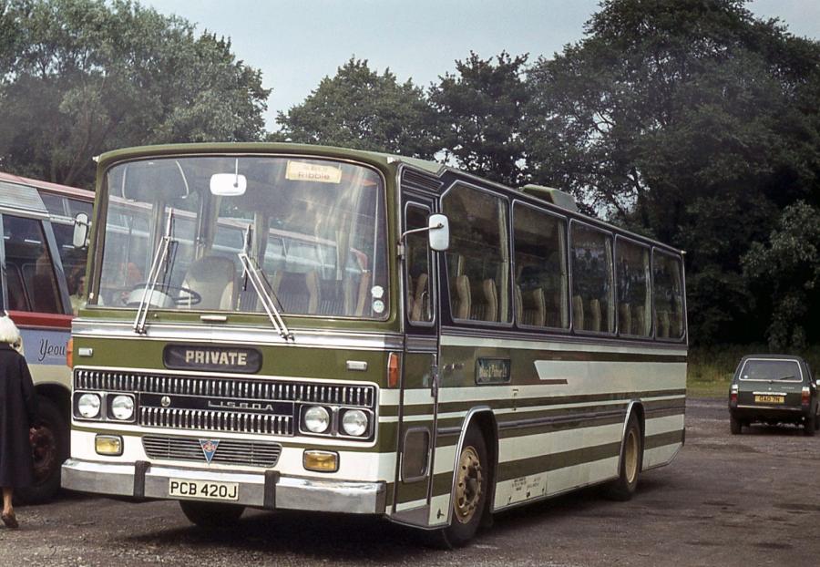  AEC Reliance 6MU4R Caetano Lisboa (C51F) 1971 года  (фото 2 из 2)